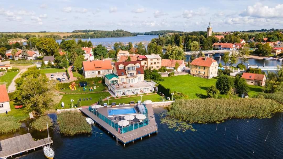 Villa Le Lux Mikołajki Exteriör bild
