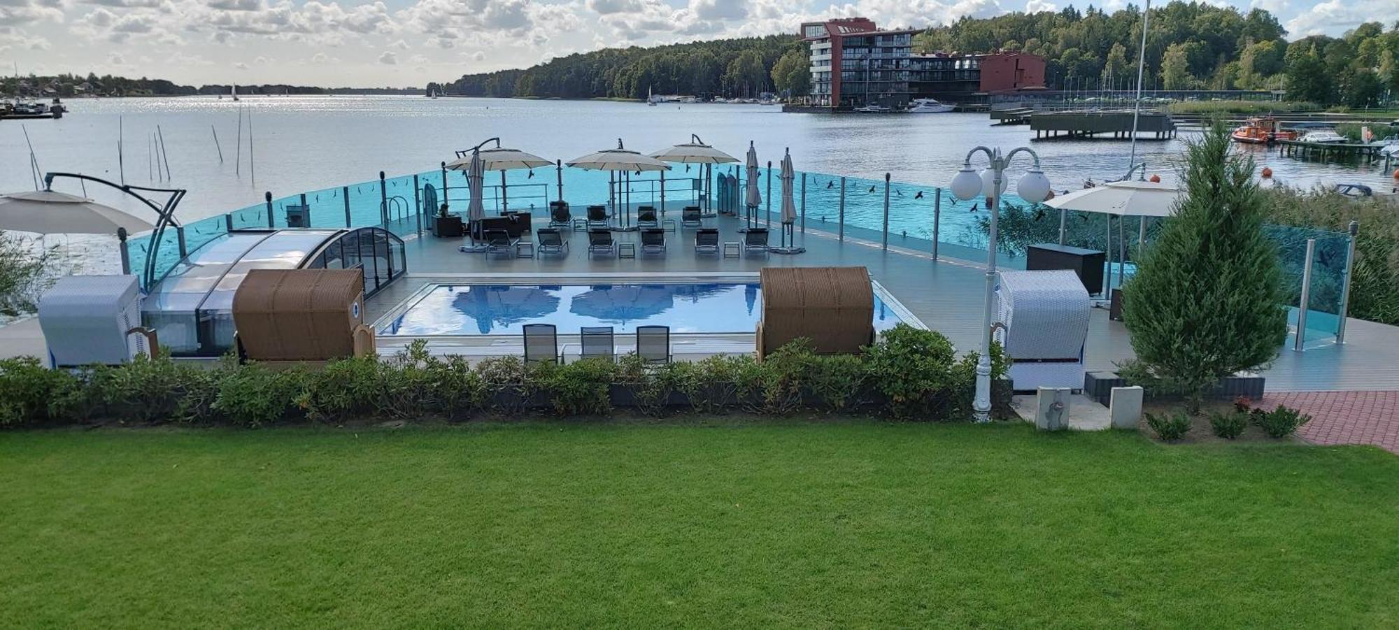 Villa Le Lux Mikołajki Exteriör bild