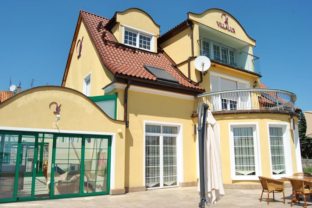 Villa Le Lux Mikołajki Exteriör bild