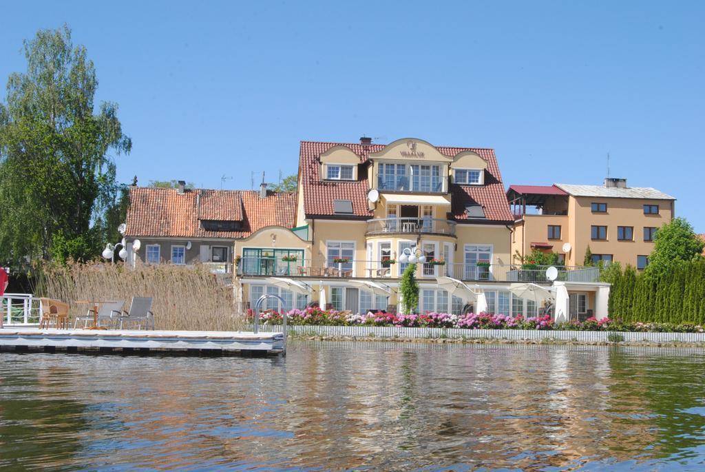 Villa Le Lux Mikołajki Exteriör bild